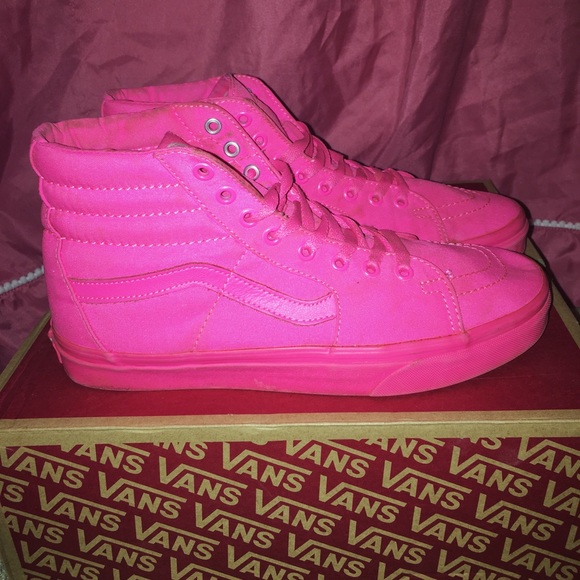 mono pink vans